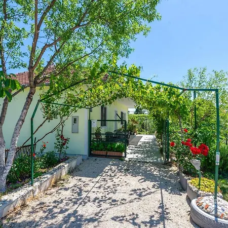 Two-bedroom Holiday In Holiday home *